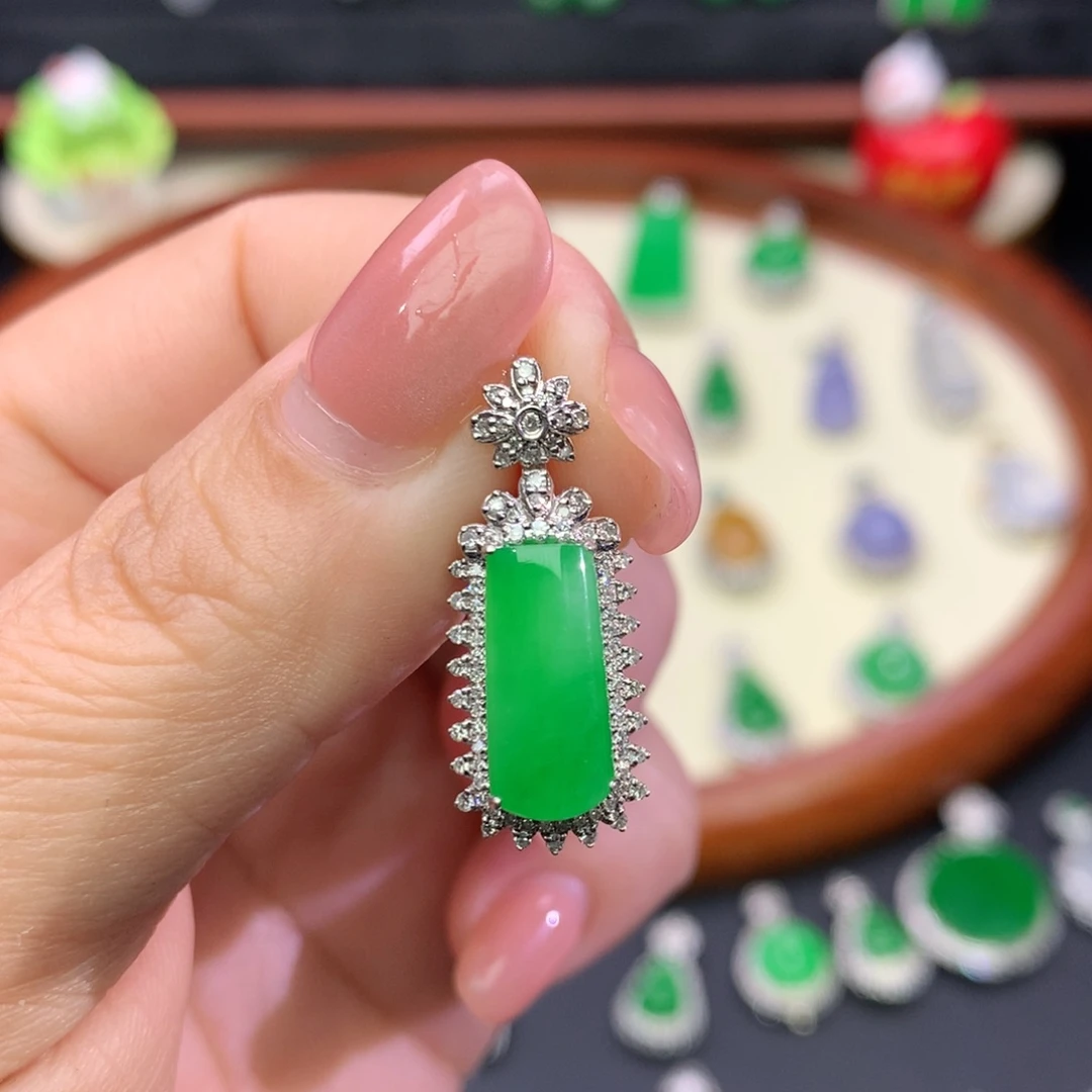 翡翠18K金镶嵌吊坠(不含链)