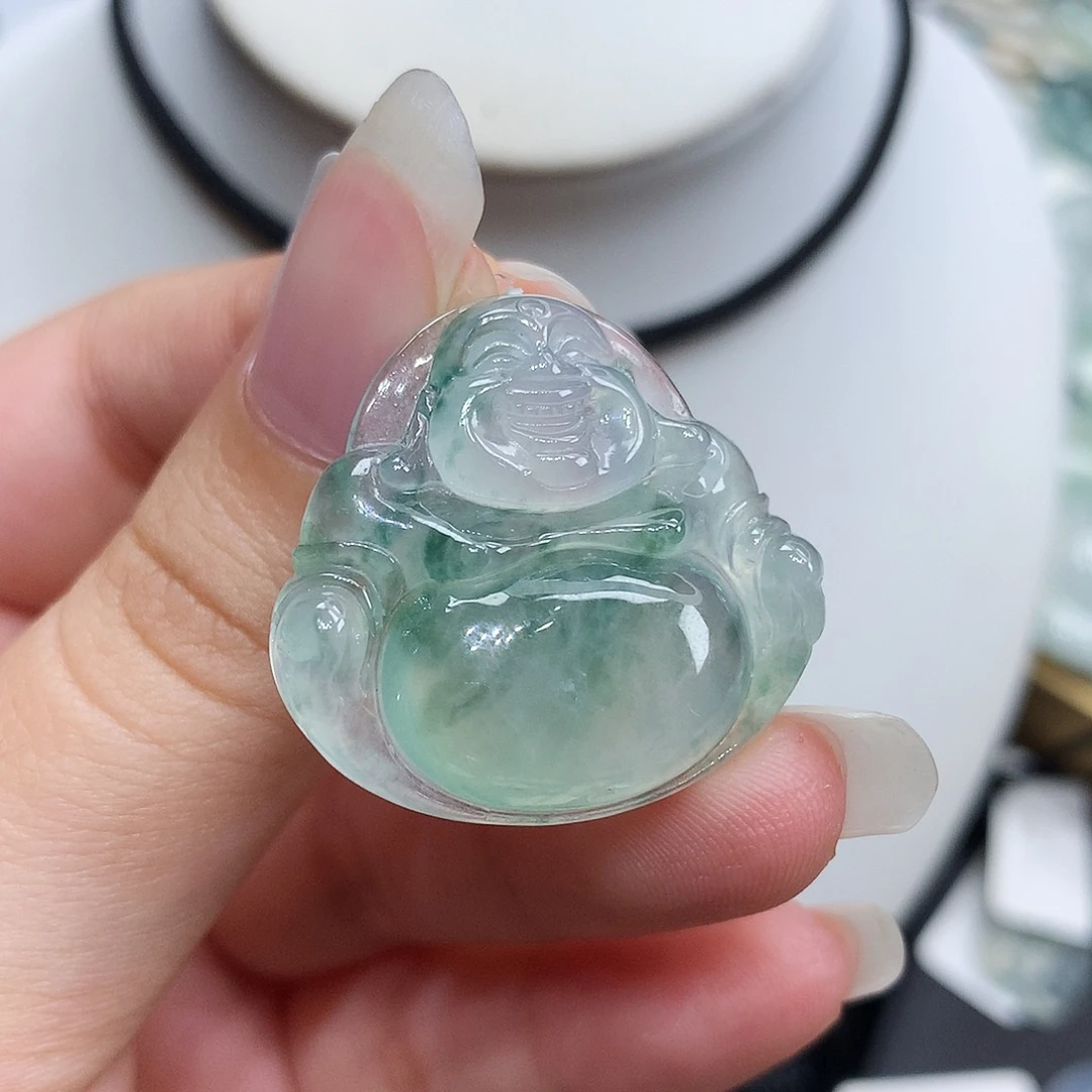 翡翠未镶嵌胸饰翡翠104，26.6/28.3/6.1