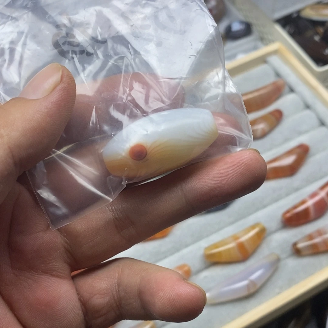 未镶嵌玛瑙/玉髓珠宝半成品