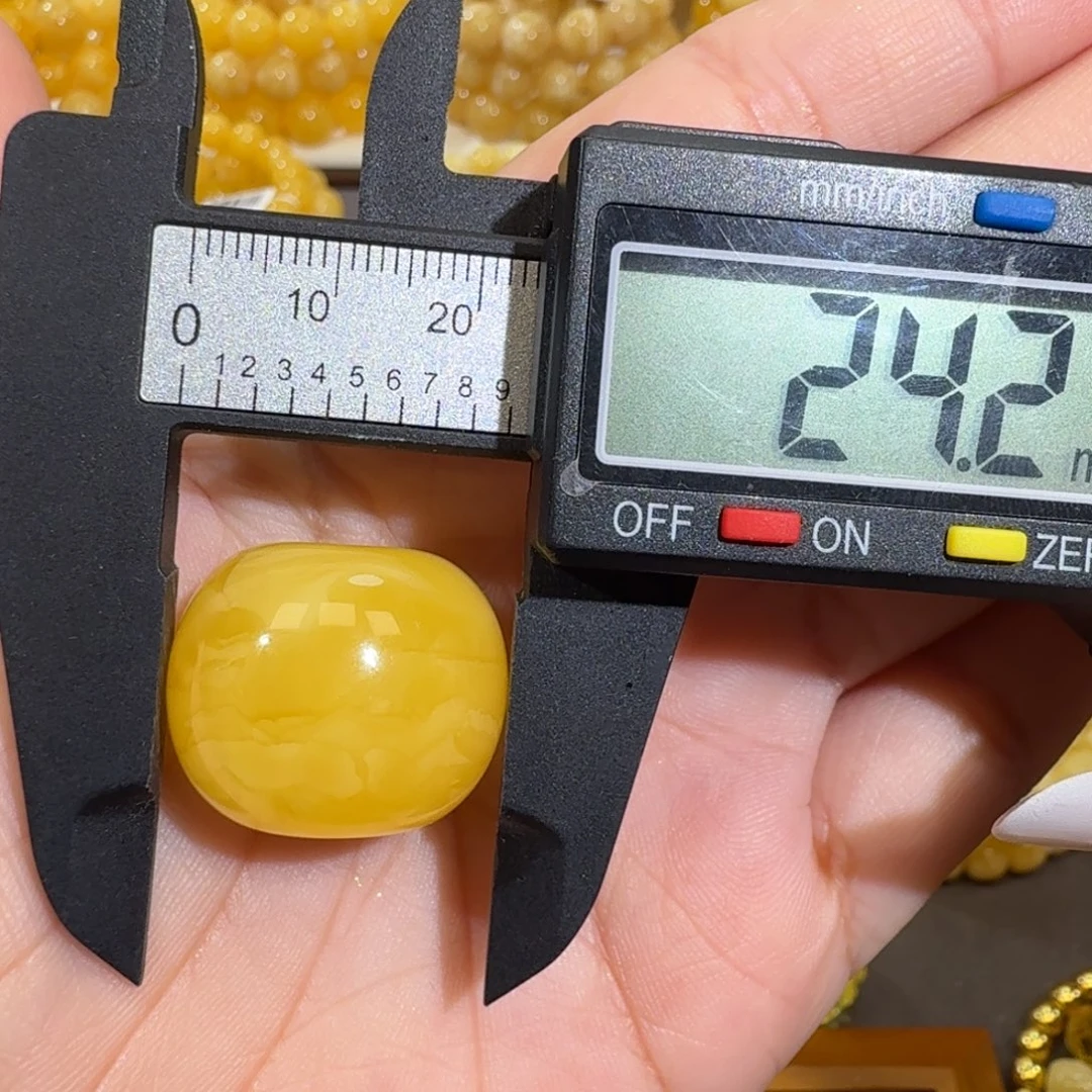 琥珀未镶嵌珠宝奇石24.2X20m花蜡扣子7.7克