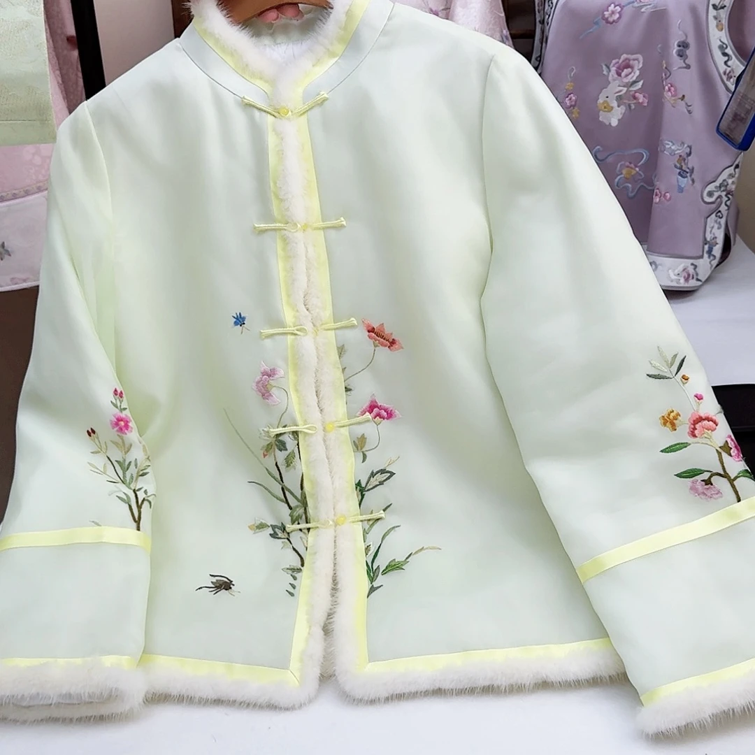 织绣真丝绿色棉服 对襟
