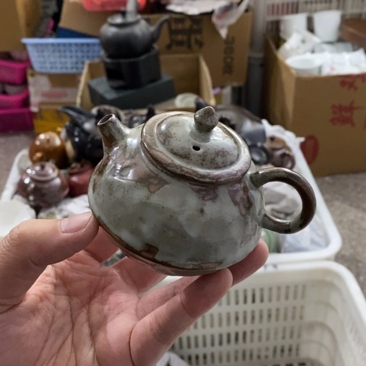 陶瓷艺术品及陶瓷壶