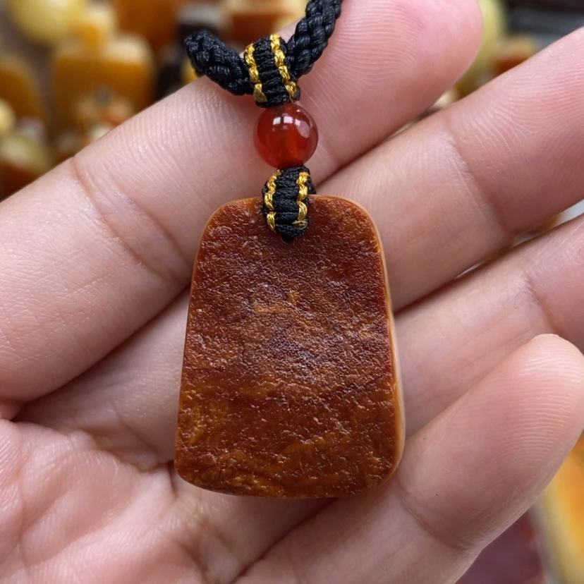 【闪购商品】琥珀颈饰未镶嵌