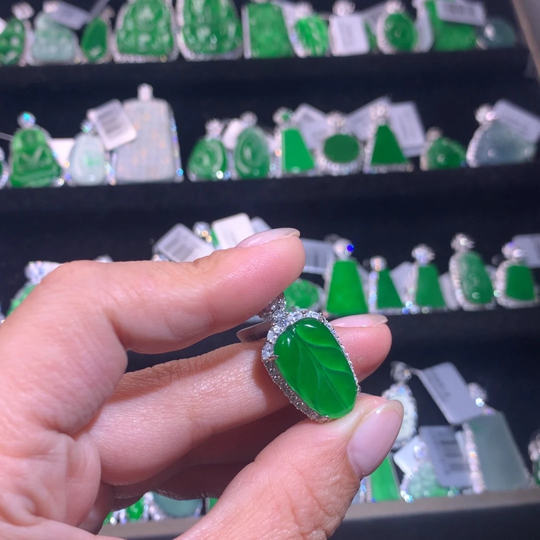 【闪购商品】银S925镶嵌戒指翡翠