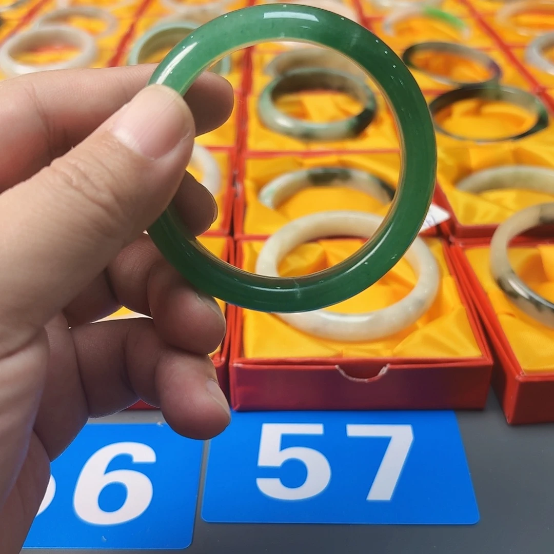 和田玉（糖玉）未镶嵌手镯zzz