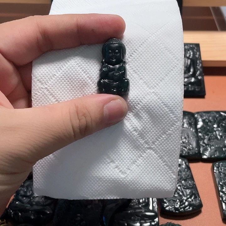 翡翠未镶嵌颈饰天然翡翠A货  宝宝佛