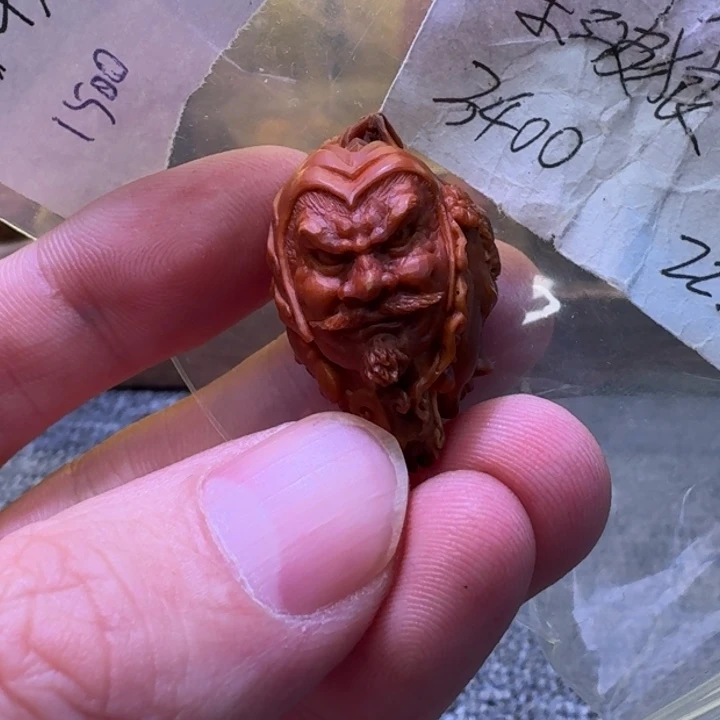 橄榄核吊坠啦啦啦