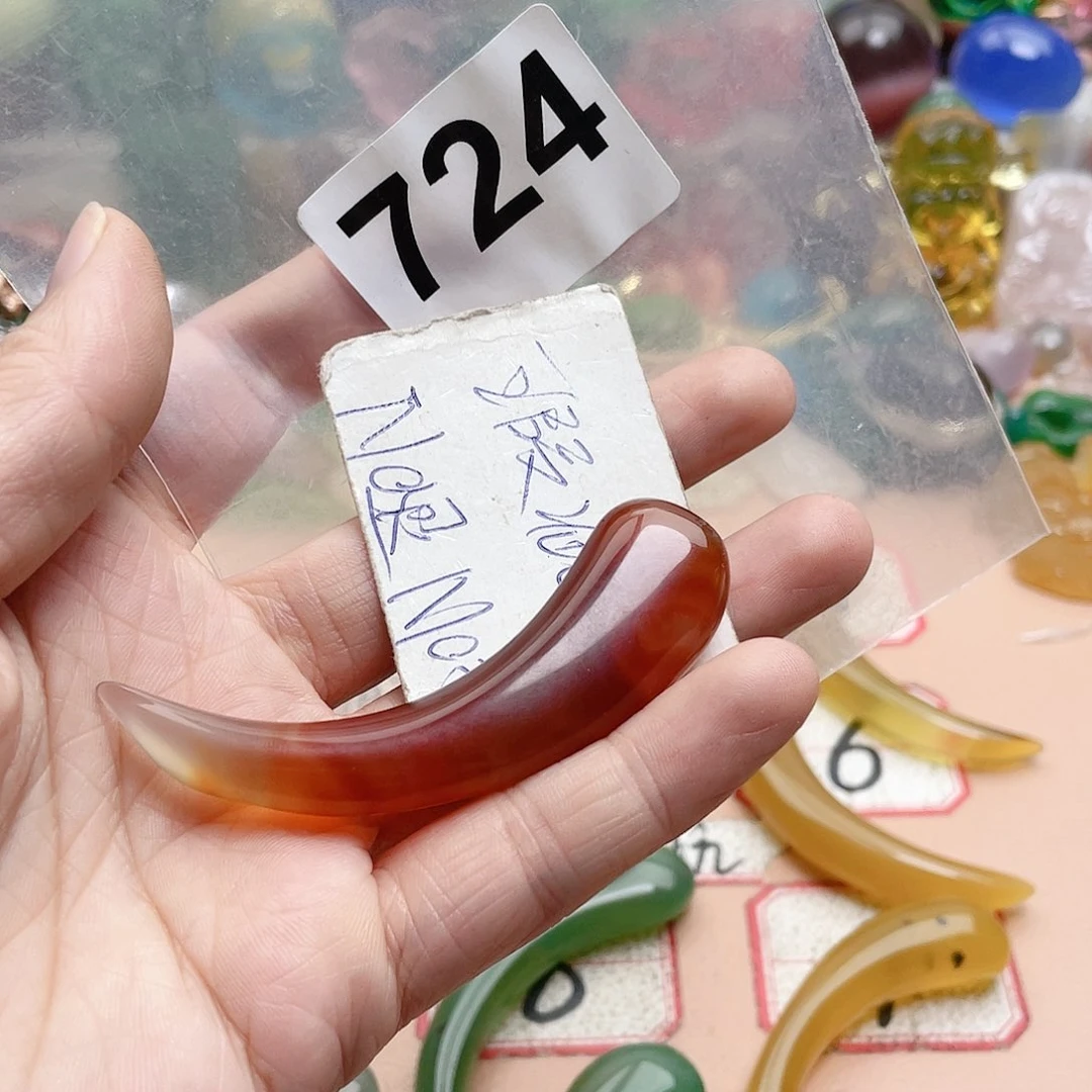 合金颈饰玛瑙/玉髓由*