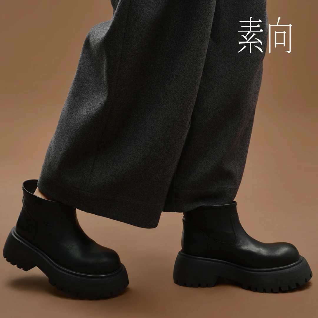 D2526通勤英伦风真皮靴子女复古马丁靴街头风冬季圆头秋季短筒