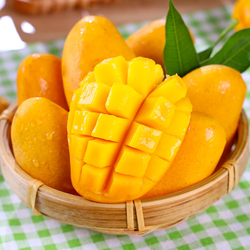 三亚海南小台芒广西小台农热带水果香甜多汁现摘直发树上自然熟