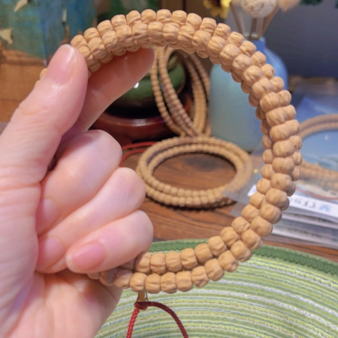 柏香籽/百香籽吊坠义****哥