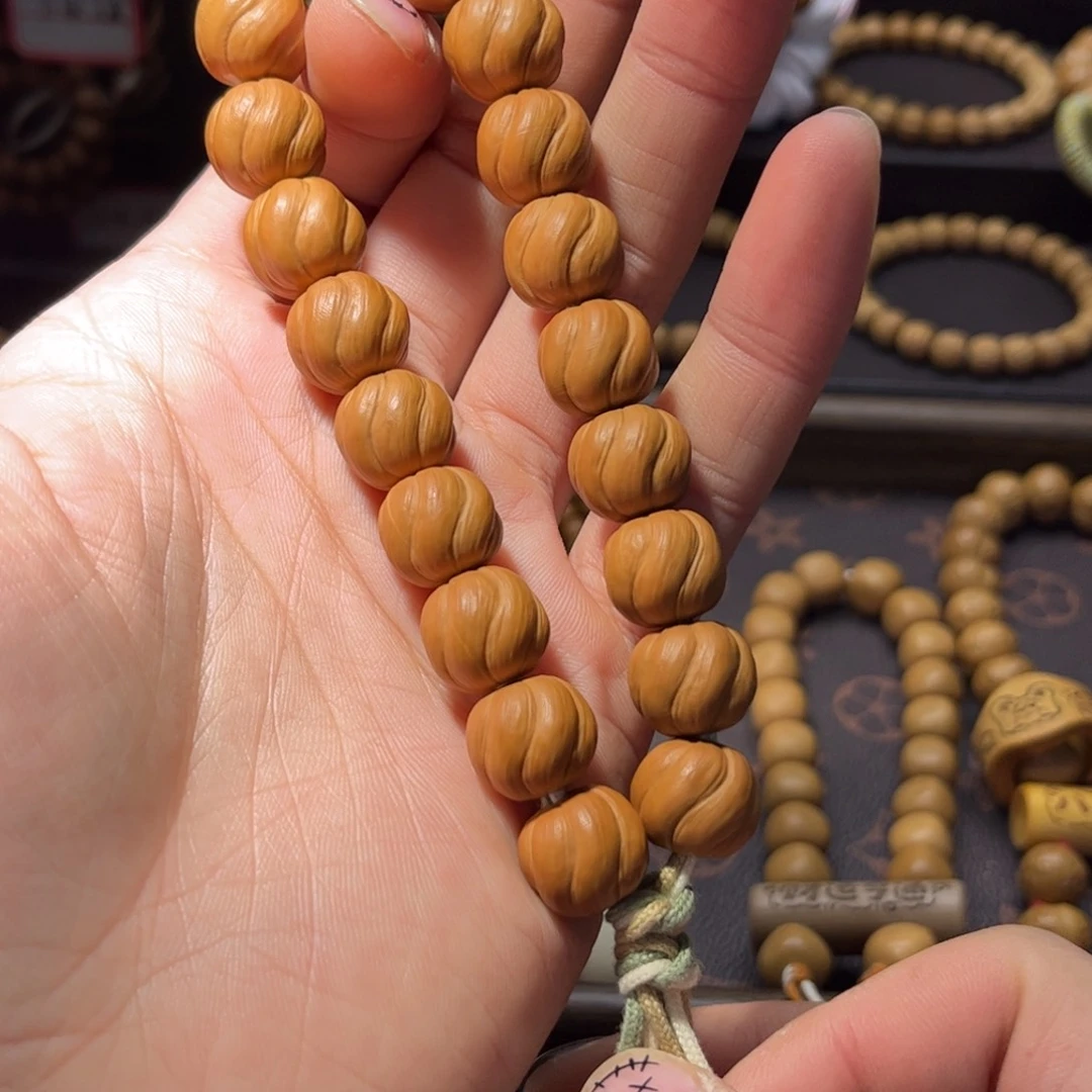 猴头核桃吊坠卷卷酥福利