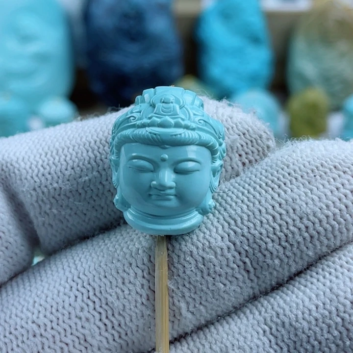 绿松石未镶嵌珠宝奇石