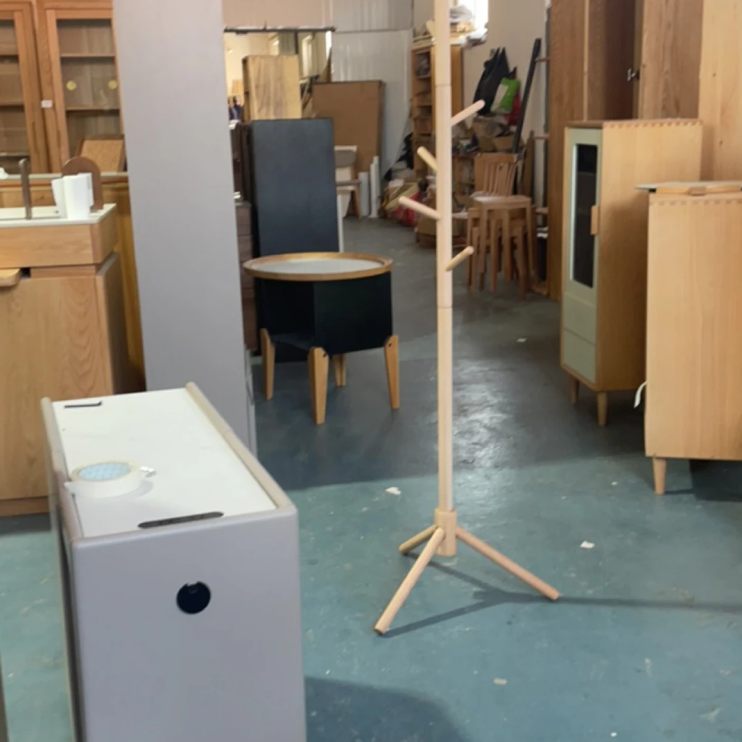 榉木衣帽架样品清