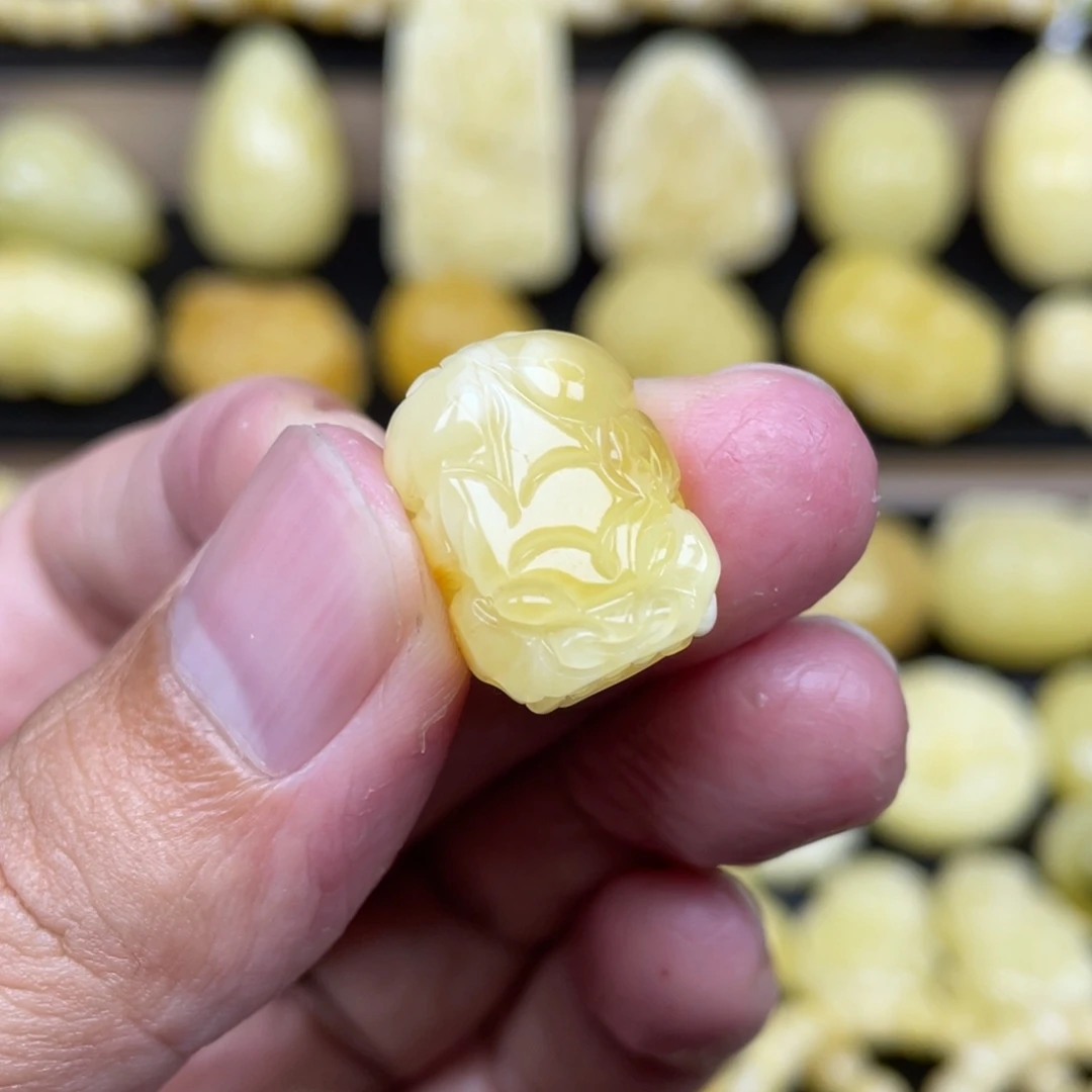 琥珀未镶嵌裸石琥珀蜜蜡
