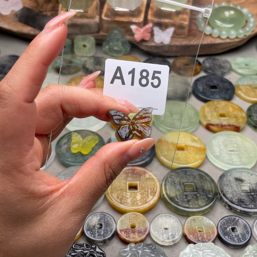 蛇纹石玉未镶嵌颈饰゛*风