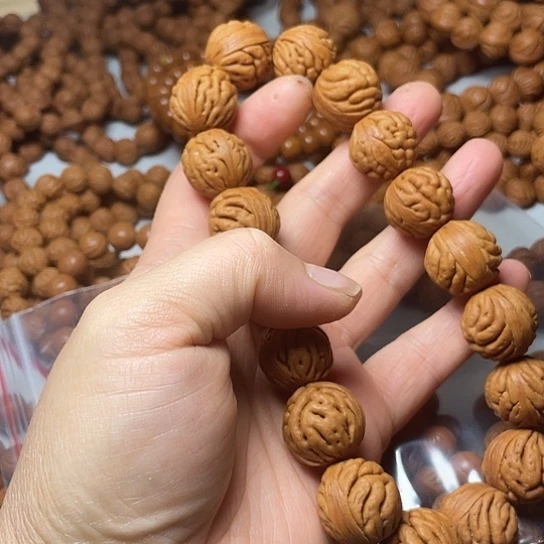 吊坠桃核C*秦岭龙纹金鱼肚18尺寸手持微修