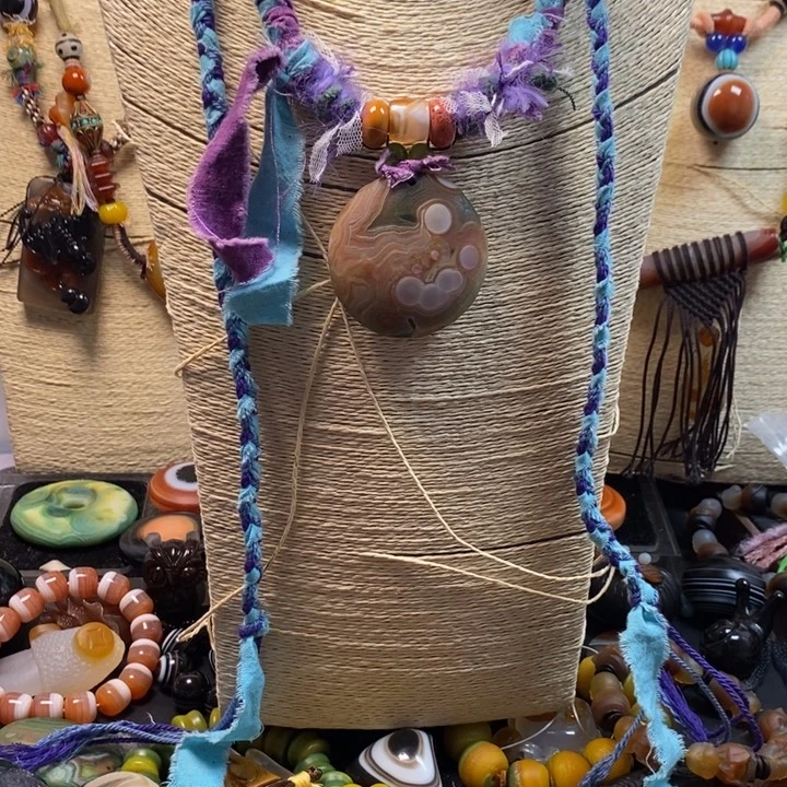 玛瑙/玉髓未镶嵌颈饰