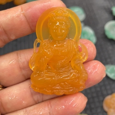 【闪购商品】石英质玉（黄龙玉）未镶嵌颈饰