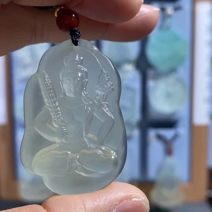 岫玉未镶嵌颈饰吊坠