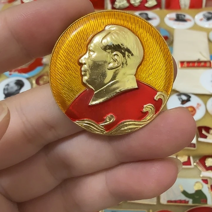 赣***社铝毛爷爷像章，万岁