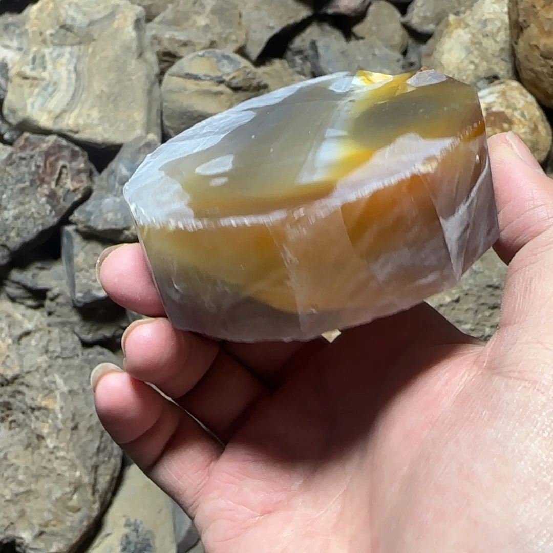 玛瑙/玉髓笔搁合金你***吗