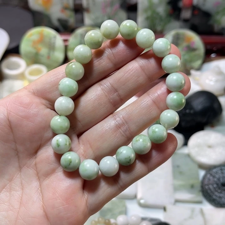 独山玉未镶嵌颈饰卡10