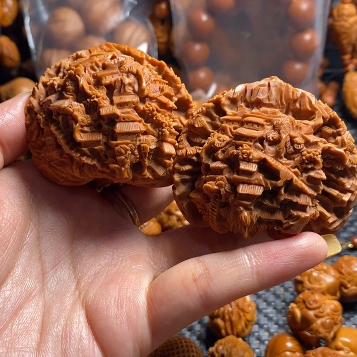 橄榄核吊坠黑**手园林核桃