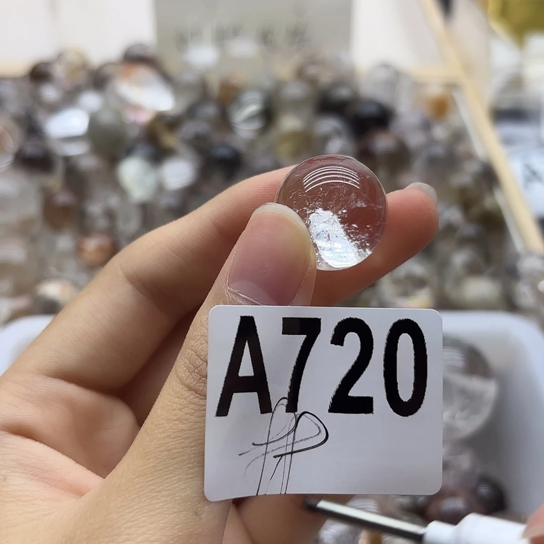 s***…水晶未镶嵌珠宝半成品720