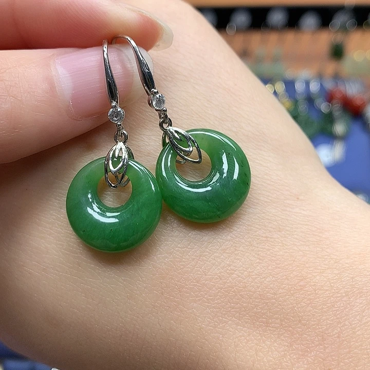 和田玉银S925镶嵌耳饰平安扣16左右碧玉