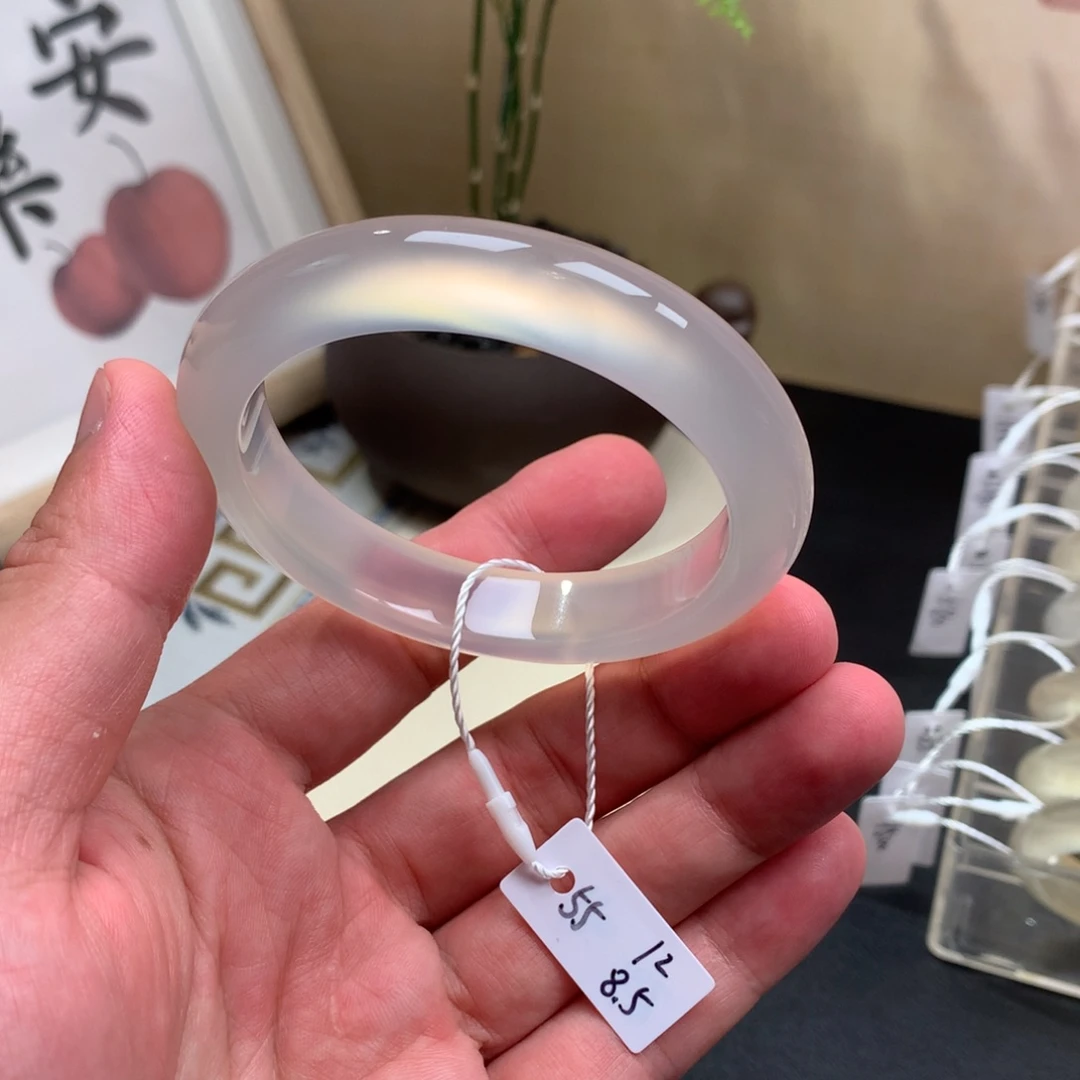 玛瑙/玉髓手镯未镶嵌后***制