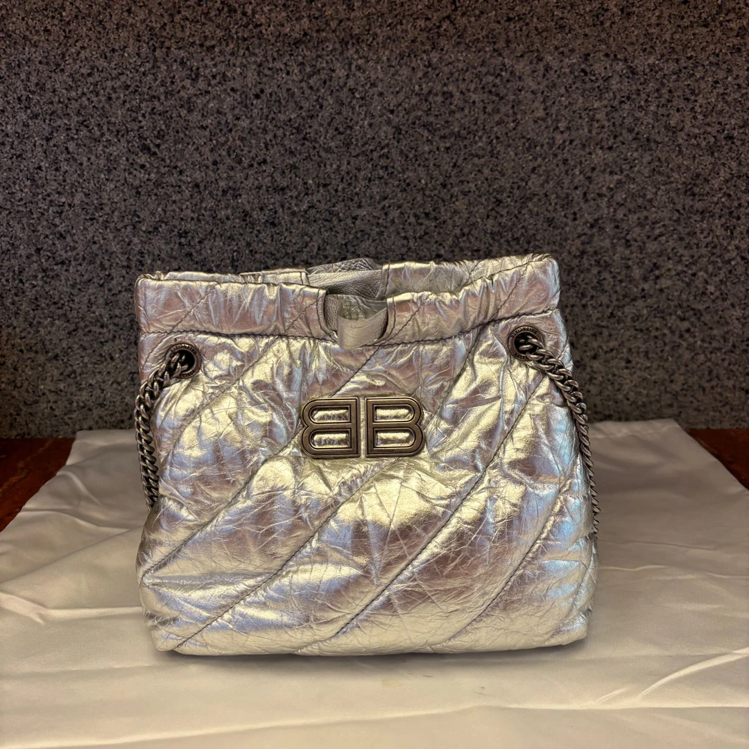 99新 Balenciaga/巴黎世家 银色迷你垃圾袋单肩斜挎包