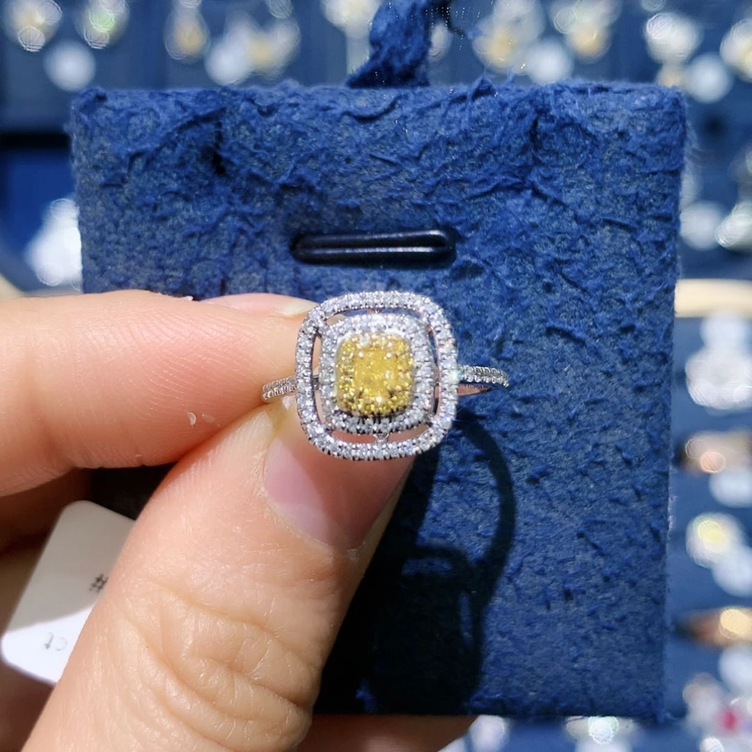 【闪购商品】钻石戒托18K金镶嵌黄钻戒指