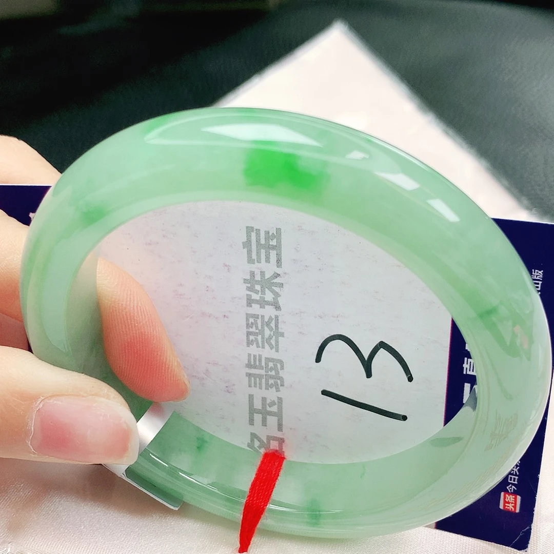 翡翠手镯未镶嵌缅甸天然a货翡翠手镯