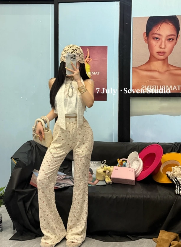 July ·Seven 4/2《美腿生花》高腰显瘦工艺花休闲微喇裤
