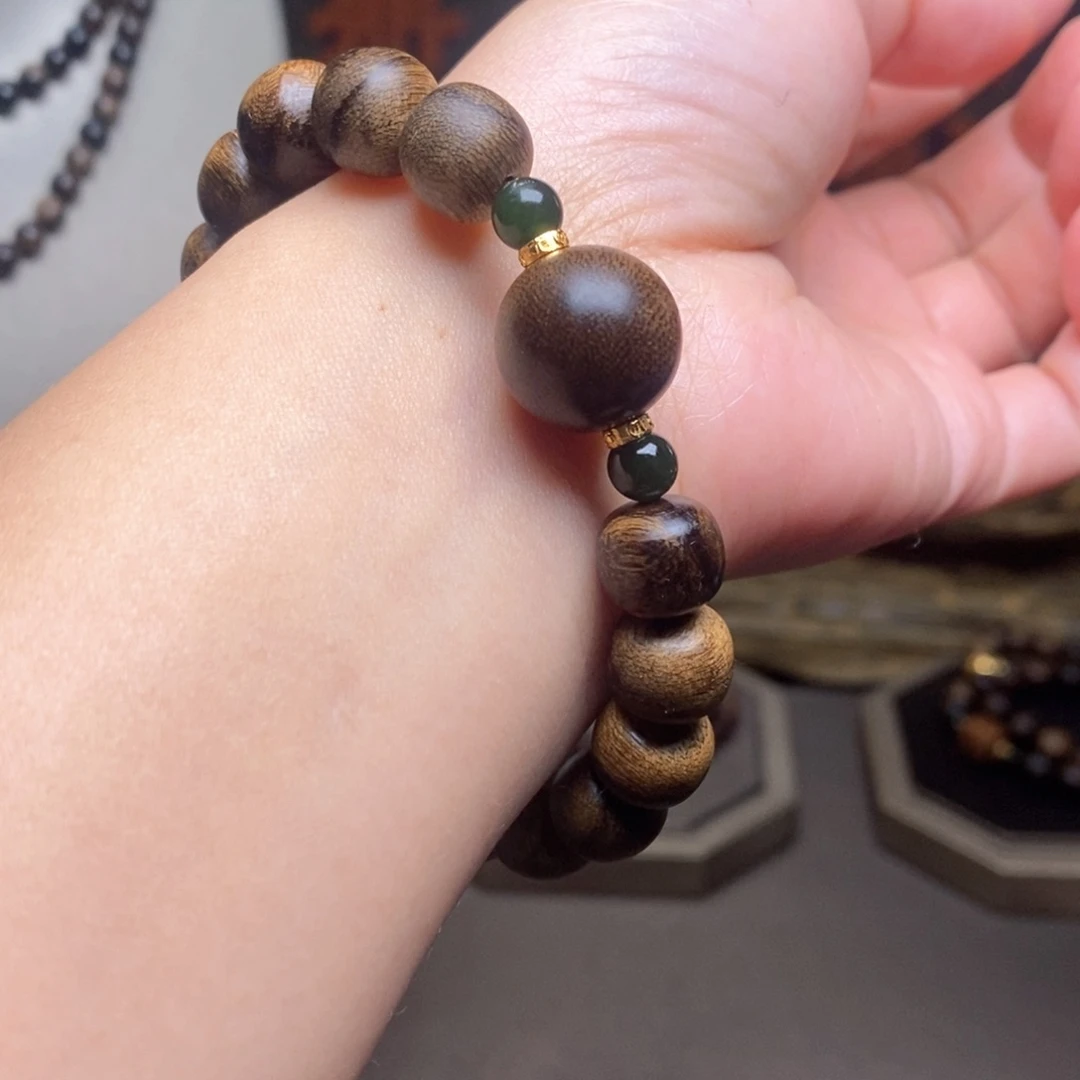 沉香手串越南芽庄瘤疤白棋楠1.0➕绿棋瘤疤1.5