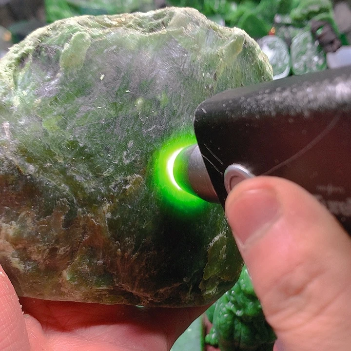 和田玉（碧玉）未镶嵌珠宝半成品