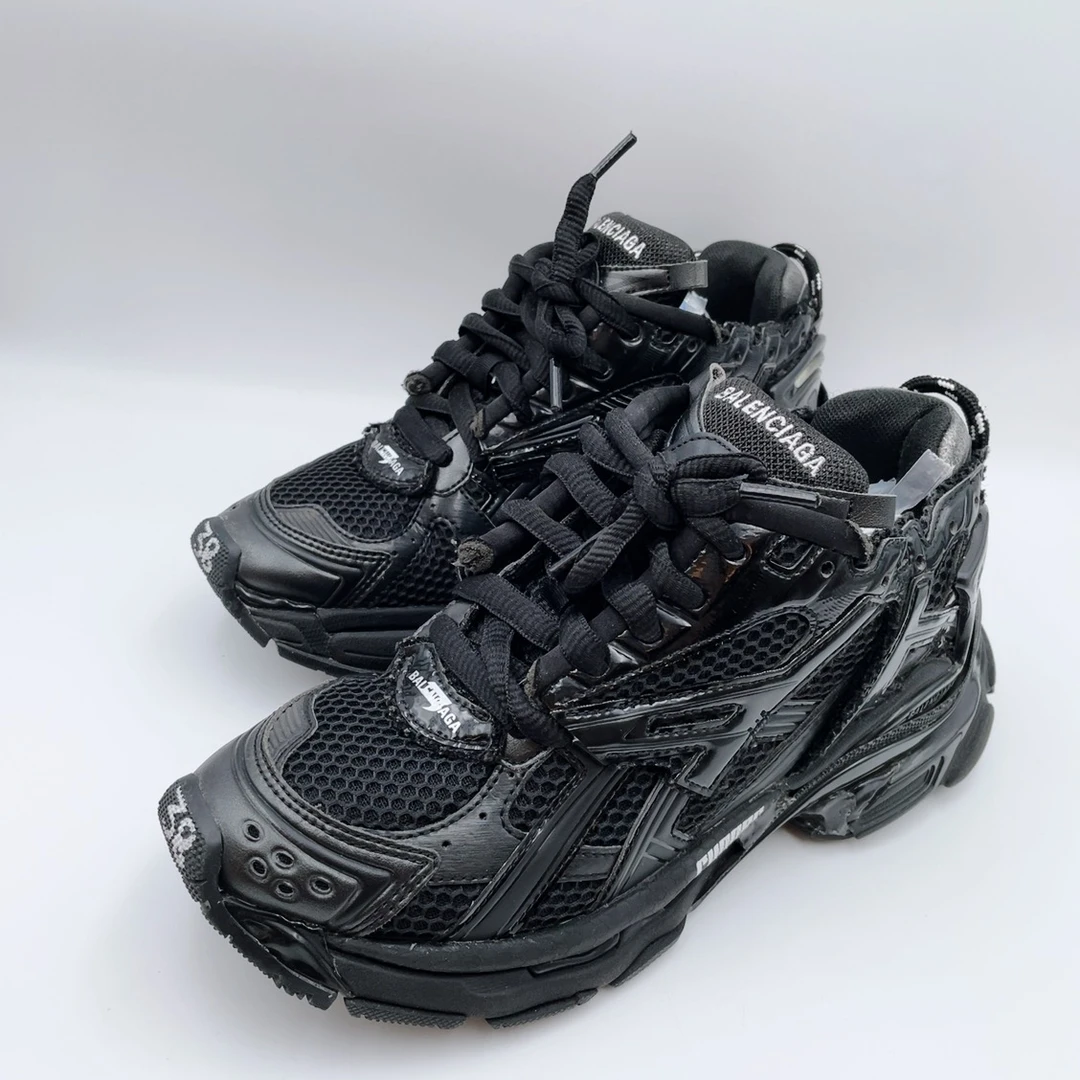 95新 Balenciaga/巴黎世家 38 37码纯黑黑武士运动老爹鞋my551
