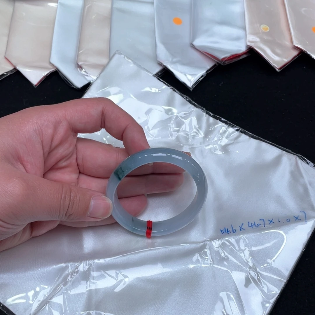 翡翠手镯未镶嵌假*54.6贵妃