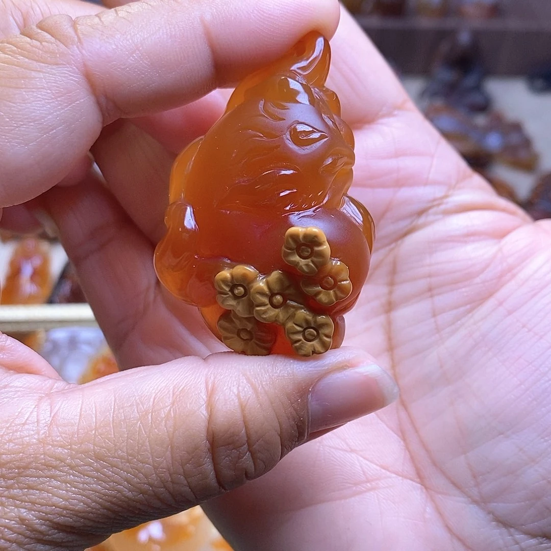 秋***浅未镶嵌颈饰玛瑙/玉髓