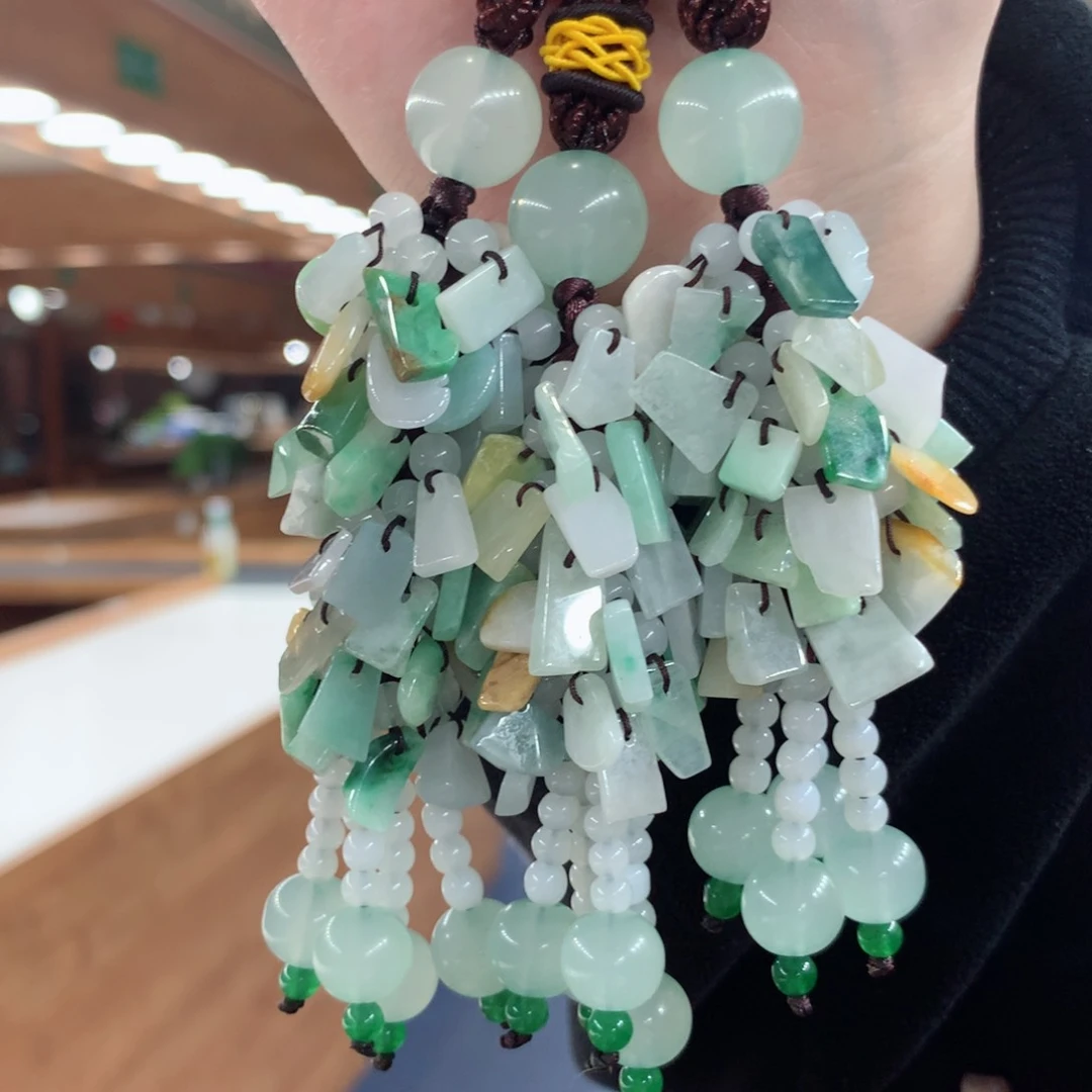 翡翠挂件未镶嵌多样性发一件