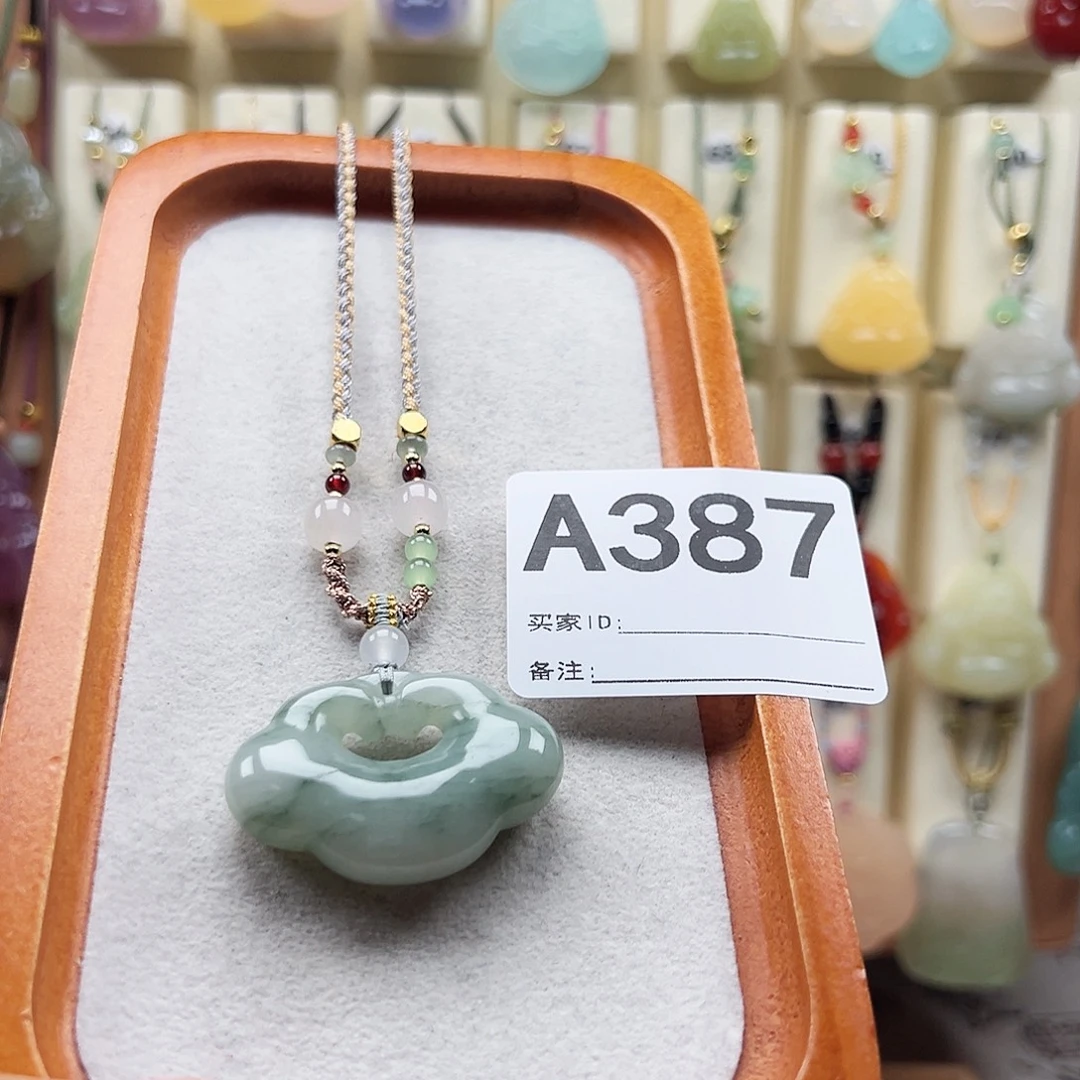 小***喵颈饰合金石英质玉
