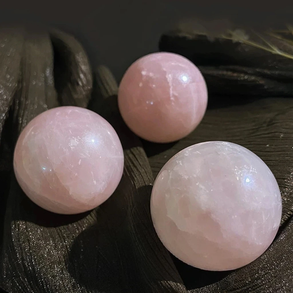 【书记甄选】天然粉水晶球摆件 多样性发一件  约3.8-4.2cm TS060
