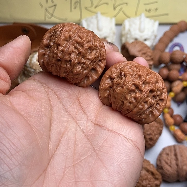 用***5文玩核桃吊坠41血麒麟