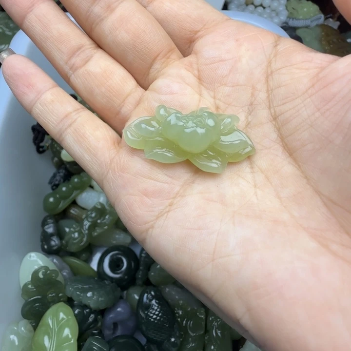 和田玉未镶嵌珠宝奇石