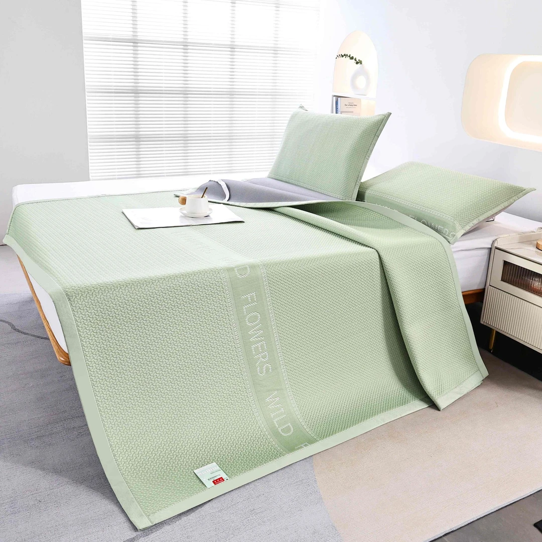 （三宝之家）凉豆豆冰丝可水洗软凉席  舒适清凉亲肤