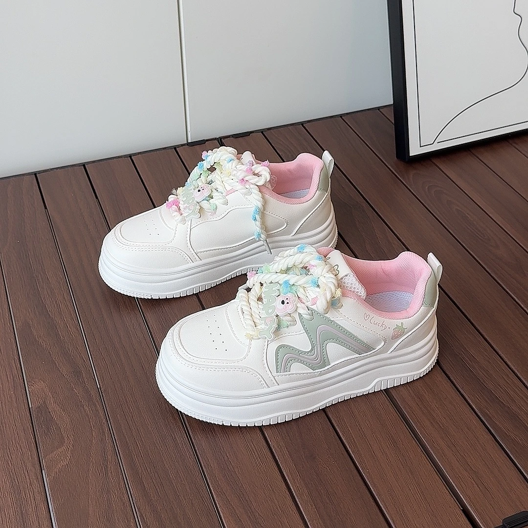 原创小众丑萌厚底小白鞋女2025春季新款chic学生休闲运动百搭板鞋