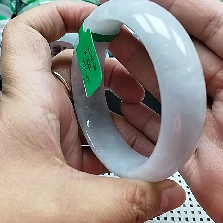 翡翠未镶嵌手镯翡翠