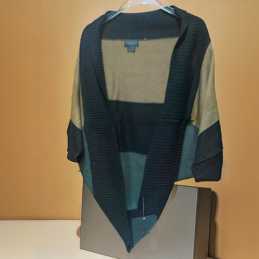 时尚百搭休闲气质设计师设计师轻奢针织披风外套1036