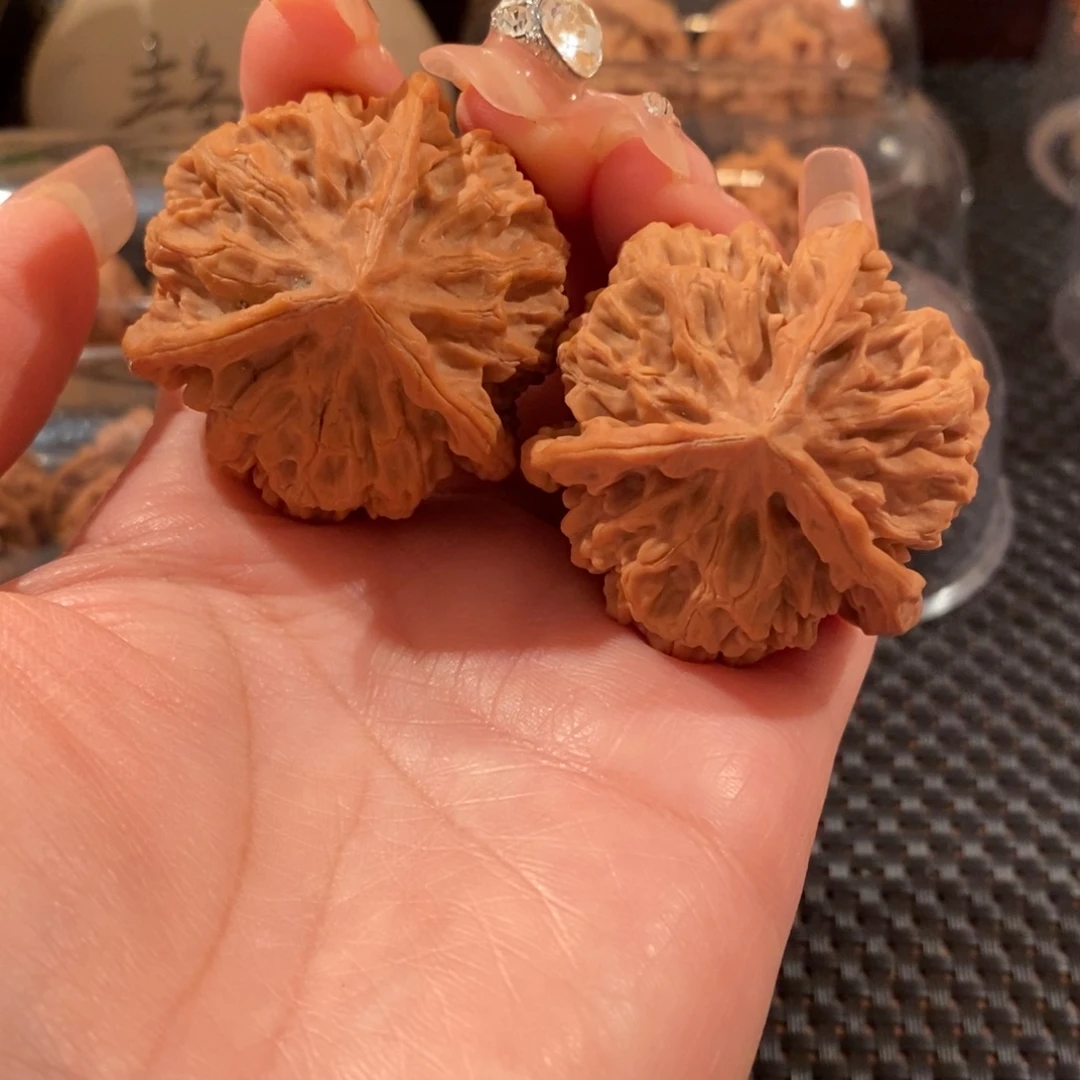 文玩核桃吊坠45全品帝王正奔